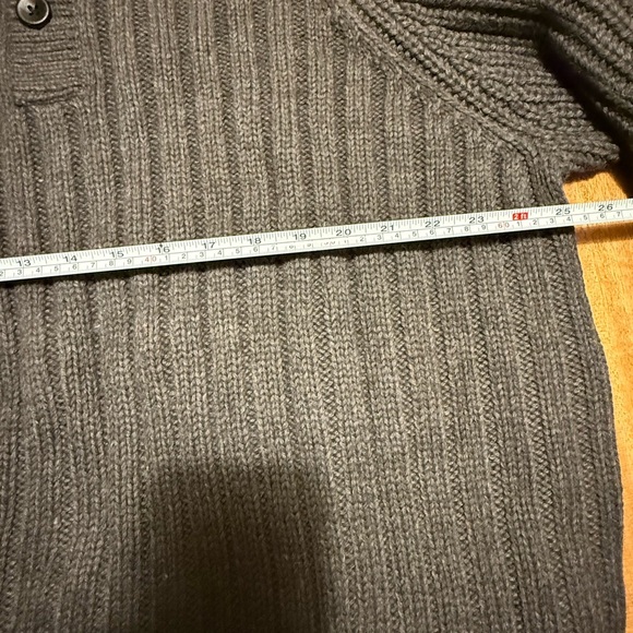 Soft cozy thick Men's Gray Sweater - Picture 6 of 6